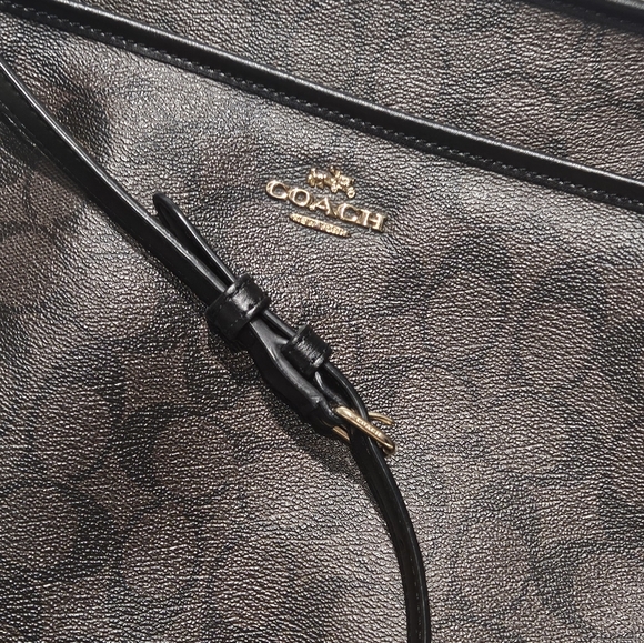 Coach Signature Crossbody Bag โ Black C Print โ Adjustable Strap - Picture 4 of 6